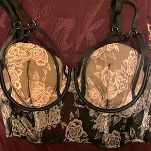 NWT Victoria’s Secret Strappy bustier